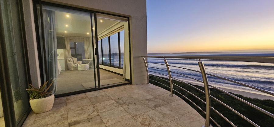 5 Bedroom Property for Sale in Calypso Beach Western Cape